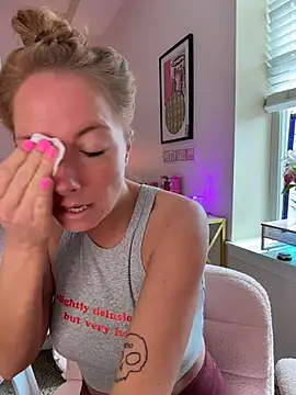 mooviebaby online show from April 2026 08:23:01 PM