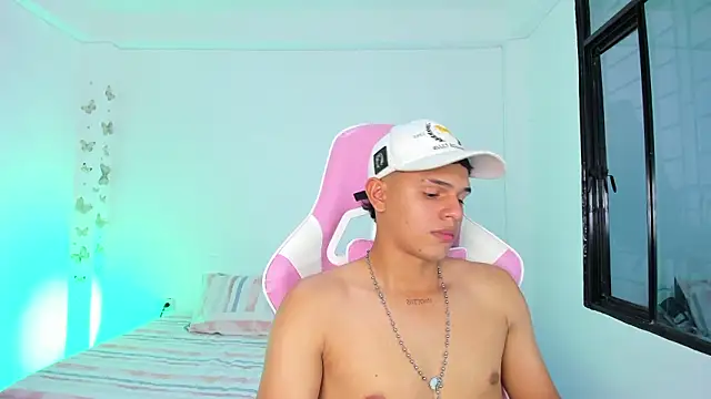 Snapshot of Adrian_Prime_ chatting on February 2026 06:36:02 PM Adrian Prime online show from February 2026 06:36:02 PM