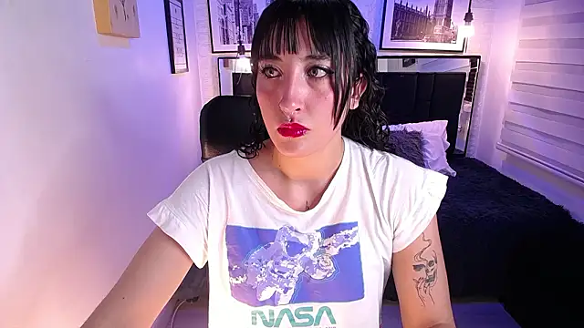 Snapshot of ladyraing chatting on February 2026 07:24:02 PM ladyraing online show from February 2026 07:24:02 PM