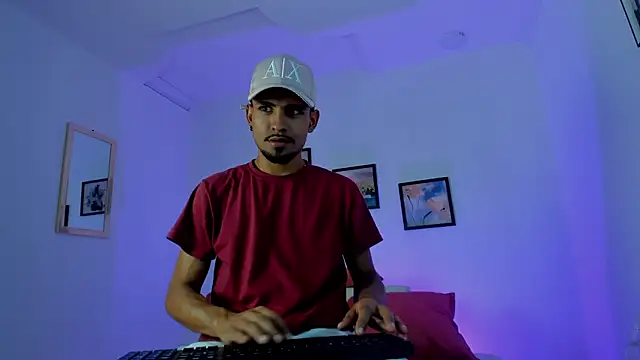 Snapshot of neyder_sanz chatting on February 2026 03:21:01 AM neyder sanz online show from February 2026 03:21:01 AM