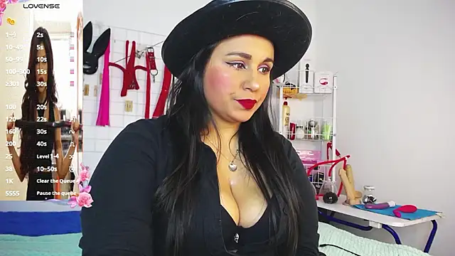 shannon queen- online show from February 2026 03:44:02 AM