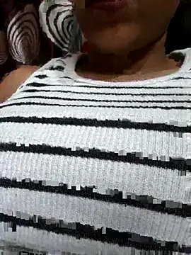 Snapshot of komalsharma99 chatting on May 2026 03:43:01 PM komalsharma99 online show from May 2026 03:43:01 PM