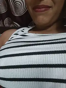 Snapshot of komalsharma99 chatting on May 2026 06:16:02 PM komalsharma99 online show from May 2026 06:16:02 PM