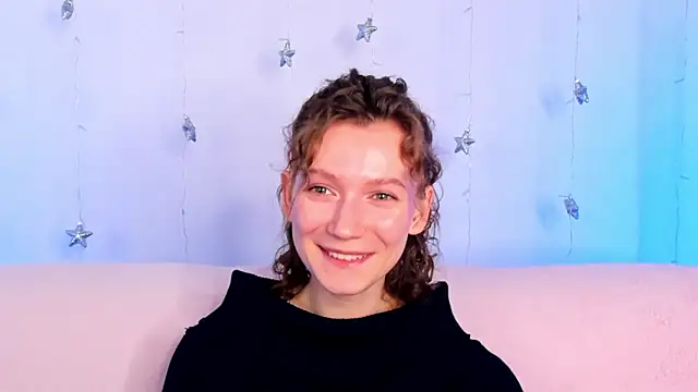 Snapshot of MarinaHottie chatting on February 2026 08:09:01 AM MarinaHottie online show from February 2026 08:09:01 AM