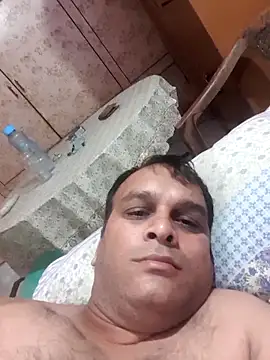Snapshot of indiandesivillegeboy chatting on May 2026 06:09:01 PM indiandesivillegeboy online show from May 2026 06:09:01 PM