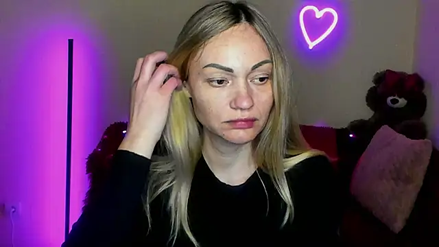 BlondMikey22 online show from April 2026 05:28:01 PM