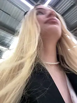 blonde exe online show from April 2026 02:44:01 PM