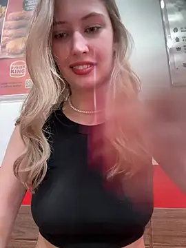 Snapshot of blonde_exe chatting on July 2026 03:27:02 PM blonde exe online show from July 2026 03:27:02 PM