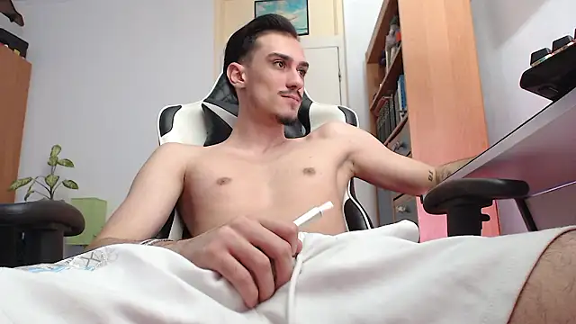 silasluxor online show from March 2026 10:40:01 AM