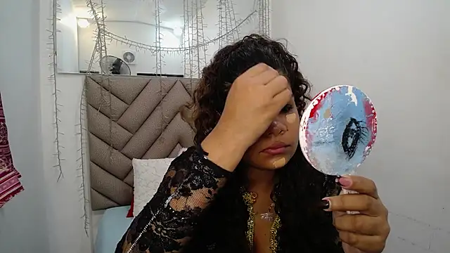 yaazhinii online show from March 2026 11:27:01 AM