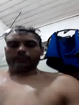 henriquefc2712 online show from March 2026 10:36:01 PM