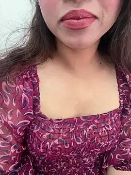 Snapshot of riya_sharma11 chatting on February 2026 08:40:02 AM riya sharma11 online show from February 2026 08:40:02 AM