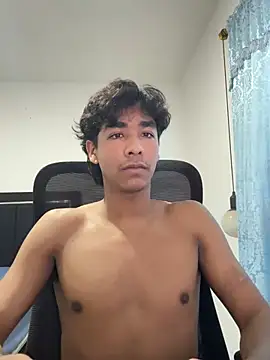 Snapshot of Pedestal_diamant chatting on February 2026 09:48:02 PM Pedestal diamant online show from February 2026 09:48:02 PM