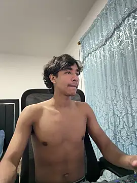 Snapshot of Pedestal_diamant chatting on February 2026 11:39:01 PM Pedestal diamant online show from February 2026 11:39:01 PM