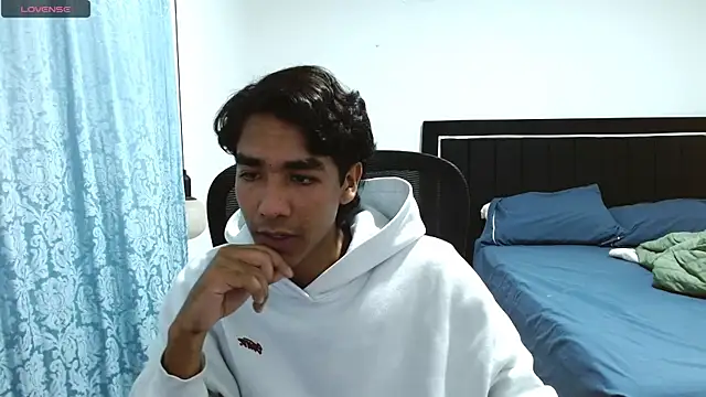 Pedestal diamant online show from April 2026 12:20:02 AM