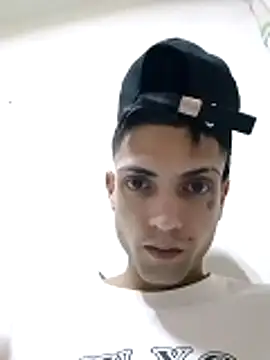 Snapshot of CubanoxxxSex chatting on February 2026 03:05:02 AM CubanoxxxSex online show from February 2026 03:05:02 AM