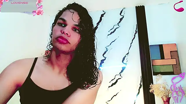 Snapshot of Zonce_shimer chatting on August 2026 03:52:02 AM Zonce shimer online show from August 2026 03:52:02 AM