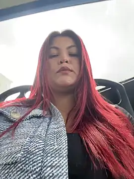 Lia-Moon77 online show from April 2026 06:41:01 PM