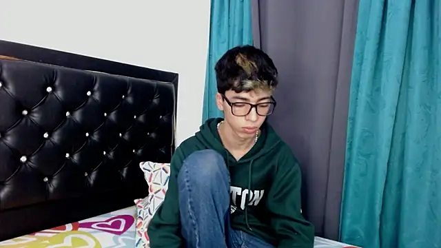 Snapshot of gabriel_x18 chatting on March 2026 05:08:02 AM gabriel x18 online show from March 2026 05:08:02 AM