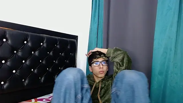 Snapshot of gabriel_x18 chatting on March 2026 05:24:02 AM gabriel x18 online show from March 2026 05:24:02 AM