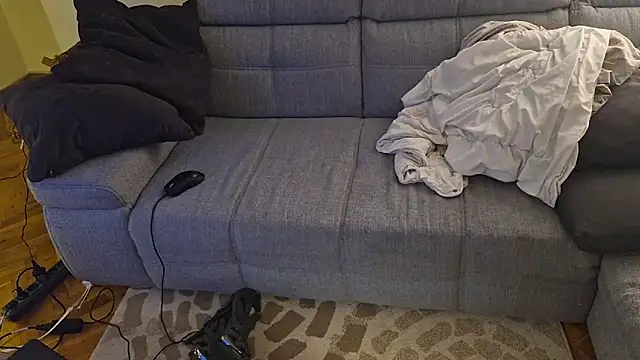 WildundJung online show from December 2025 01:35:02 AM