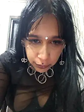 Snapshot of valen_ros chatting on May 2026 06:14:02 PM valen ros online show from May 2026 06:14:02 PM