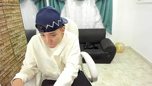 Snapshot of Wesleey-Boy chatting on February 2026 06:59:02 PM Wesleey-Boy online show from February 2026 06:59:02 PM