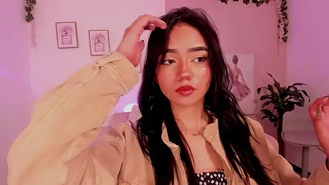 Snapshot of Mila_jenner chatting on February 2026 05:58:01 PM Mila jenner online show from February 2026 05:58:01 PM