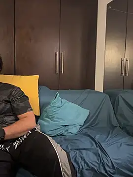 Snapshot of EmilyAndAndrew chatting on February 2026 03:58:01 AM EmilyAndAndrew online show from February 2026 03:58:01 AM