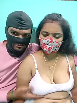 Snapshot of Tamilkannadacouple chatting on February 2026 04:48:01 PM Tamilkannadacouple online show from February 2026 04:48:01 PM