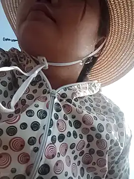 Snapshot of cuunon11 chatting on March 2026 06:03:01 AM cuunon11 online show from March 2026 06:03:01 AM