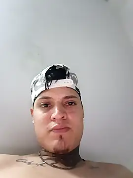 elvaquero06 online show from April 2026 04:21:01 AM