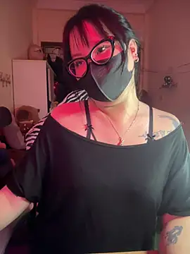 HaleyKin online show from April 2026 06:12:02 PM