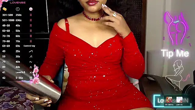 Snapshot of VixenNandhu chatting on August 2026 04:37:01 AM VixenNandhu online show from August 2026 04:37:01 AM