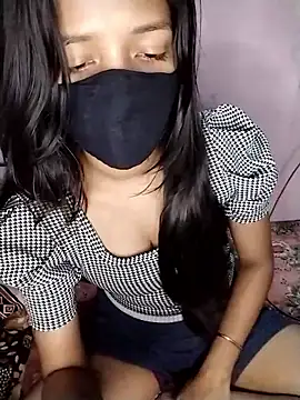 Naina-hott online show from February 2026 06:39:02 PM