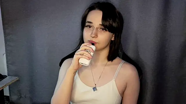 Snapshot of PureSofia chatting on February 2026 01:40:01 PM PureSofia online show from February 2026 01:40:01 PM