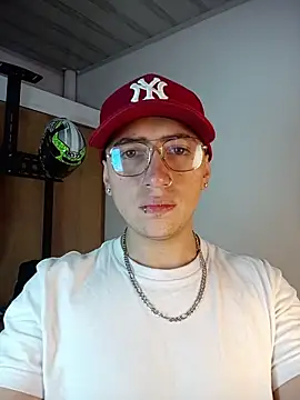 Emmanuel Lust online show from February 2026 12:15:01 PM