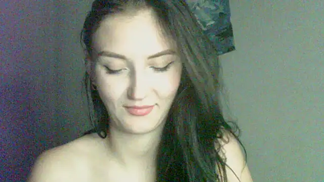 Foxxy Leyaa online show from April 2026 01:41:01 PM