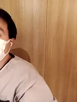 Snapshot of shizuku-kun211 chatting on February 2026 07:10:02 PM shizuku-kun211 online show from February 2026 07:10:02 PM