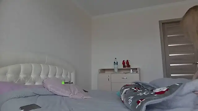 ShamlesssAdell online show from April 2026 01:09:02 PM