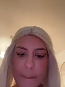 Red Blossom online show from March 2026 06:26:01 PM