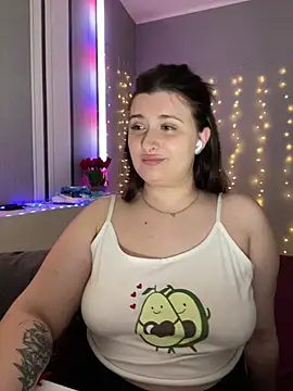 Snapshot of lipsi_vikki chatting on February 2026 07:10:02 PM lipsi vikki online show from February 2026 07:10:02 PM