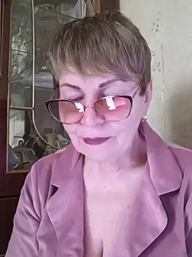 SophieBurns online show from May 2026 09:40:01 AM