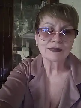 SophieBurns online show from June 2026 02:08:02 PM