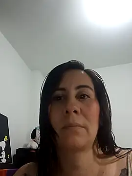 Snapshot of Sophie_Tyler chatting on April 2026 02:59:01 AM Sophie Tyler online show from April 2026 02:59:01 AM