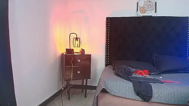 Axell Kussh online show from February 2026 12:05:02 PM