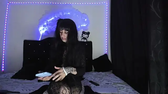  darkcandy online show from April 2026 05:01:02 AM