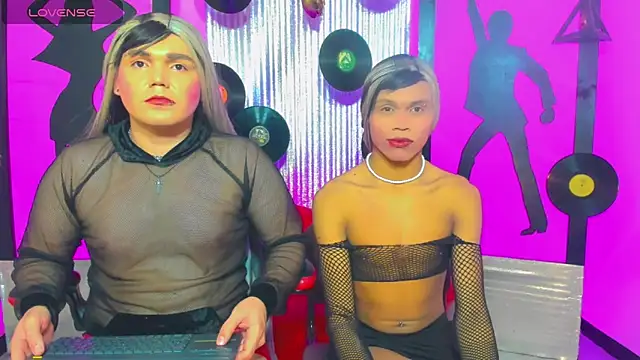 Snapshot of Cristal_and_noha chatting on February 2026 03:38:02 AM Cristal and noha online show from February 2026 03:38:02 AM