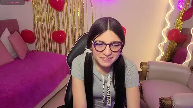 Snapshot of MAHYRA_TAY chatting on February 2026 07:10:01 PM MAHYRA TAY online show from February 2026 07:10:01 PM