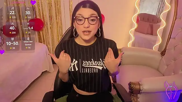 Snapshot of MAHYRA_TAY chatting on February 2026 07:15:02 PM MAHYRA TAY online show from February 2026 07:15:02 PM